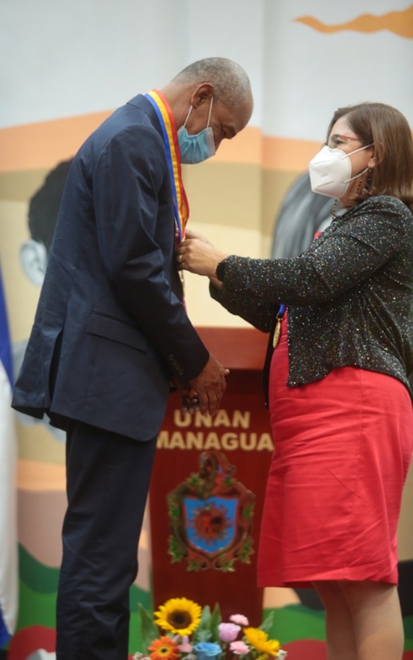 honoris-causa